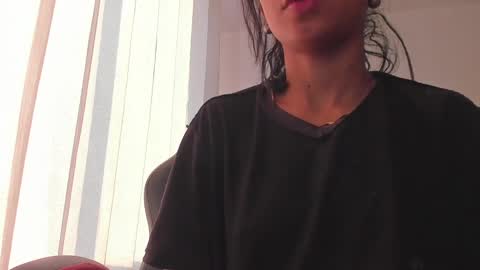 Hello I am absent due to a family calamity I will return soon-hola estoy ausente por un problema familiar volvere pronto. online show from 02-28-25, 11:01