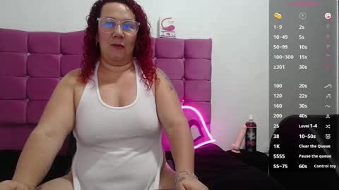 Snapshot of samy_sexxx_ chatting on 09-19-25, 12:39 Samy online show from 09-19-25, 12:39