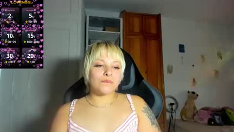 Snapshot of samymoon3 chatting on 07-11-26, 01:58 Samymoon online show from 07-11-26, 01:58