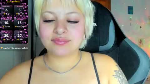 Snapshot of samymoon3 chatting on 07-22-26, 05:32 Samymoon online show from 07-22-26, 05:32