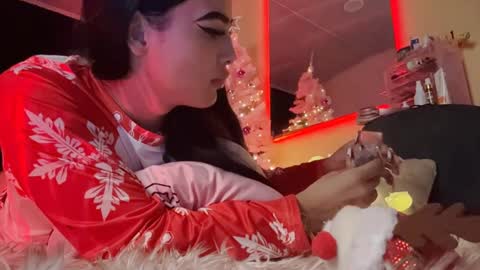 Samy Montoya online show from 12-10-24, 01:54