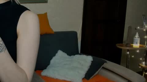 Snapshot of samyscott chatting on 11-06-25, 09:21 SamyScott online show from 11-06-25, 09:21