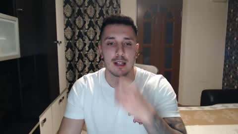 Snapshot of sanchezerik4 chatting on 02-25-25, 04:10 Sanchez Erik online show from 02-25-25, 04:10