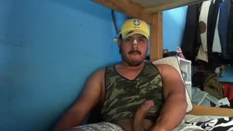 Snapshot of sandalo123 chatting on 05-03-26, 04:46 sandalo123 online show from 05-03-26, 04:46