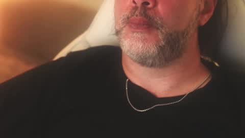 Sanders online show from 03-08-25, 06:10