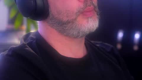 Sanders online show from 10-02-25, 12:17