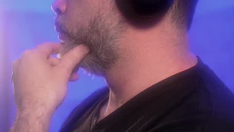 Sanders online show from 10-27-25, 03:21