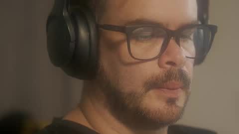 Sanders online show from 03-31-26, 06:36