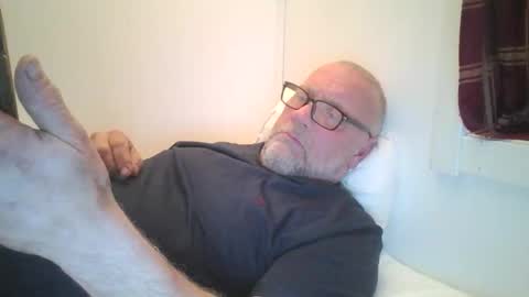 Snapshot of sandnesrune523 chatting on 02-17-26, 04:57 sandnesrune523 online show from 02-17-26, 04:57