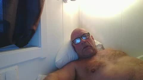 Snapshot of sandnesrune523 chatting on 03-10-26, 05:34 sandnesrune523 online show from 03-10-26, 05:34