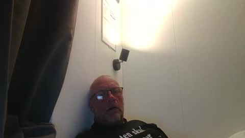 Snapshot of sandnesrune523 chatting on 04-19-26, 08:57 sandnesrune523 online show from 04-19-26, 08:57