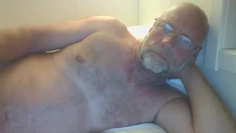 Snapshot of sandnesrune523 chatting on 05-19-26, 06:03 sandnesrune523 online show from 05-19-26, 06:03