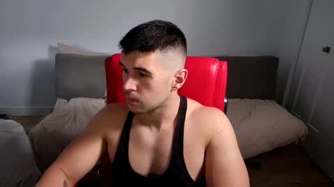 Snapshot of sandow_ chatting on 10-23-25, 06:39 Sandow online show from 10-23-25, 06:39