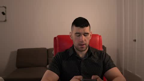Snapshot of sandow_ chatting on 05-25-26, 08:48 Sandow online show from 05-25-26, 08:48