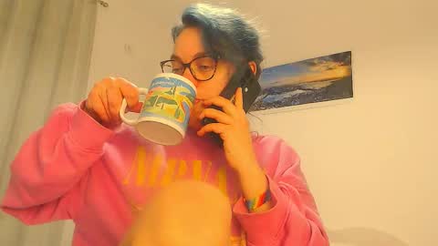 Sandra online show from 01-12-26, 05:51