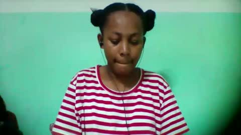 sandra1253099 online show from 10-31-25, 06:31