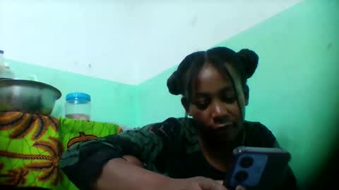 sandra1253099 online show from 11-20-25, 07:13