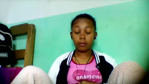 sandra1253099 online show from 06-20-26, 06:16