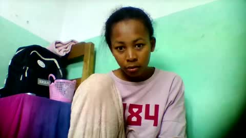 sandra1253099 online show from 07-06-26, 06:10