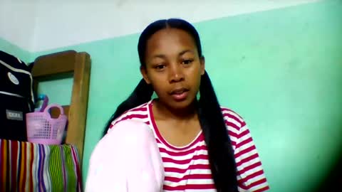 sandra1253099 online show from 07-13-26, 06:16