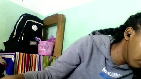 sandra1253099 online show from 07-16-26, 06:58