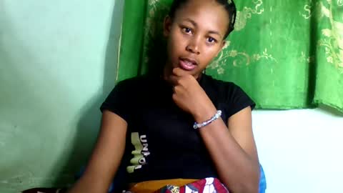 sandra1253099 online show from 07-22-26, 08:17