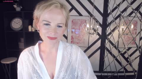 Sandra online show from 02-04-25, 11:27