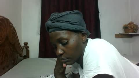 sandra online show from 12-22-25, 06:16