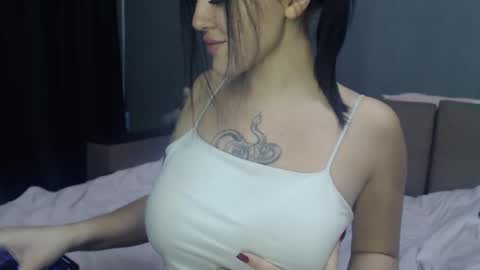 sandra_smith3007 online show from 12-01-25, 07:13