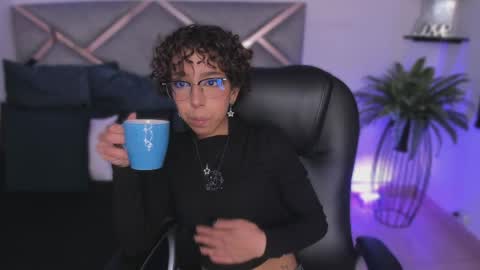 SANDRA online show from 05-21-26, 02:40