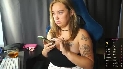 Snapshot of sandra_sww chatting on 05-31-26, 07:15 sandra sw and bigmen Give our more pleasurePVT IS OPEN online show from 05-31-26, 07:15