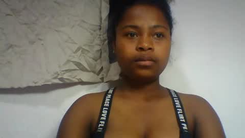 Snapshot of sandraalyd chatting on 07-26-26, 02:57 sandraalyd online show from 07-26-26, 02:57