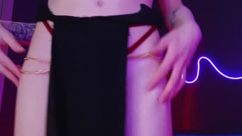 Sandy  online show from 01-26-25, 04:20