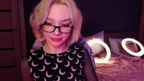 Sandy  online show from 02-06-25, 01:16