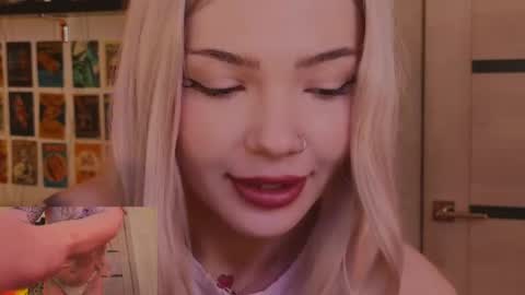 Snapshot of sandraboyl chatting on 05-19-26, 04:52 Sandy online show from 05-19-26, 04:52