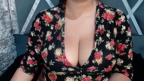 Snapshot of sandraclarkx69 chatting on 02-05-25, 03:09 sandraclarkx69 online show from 02-05-25, 03:09