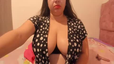 Snapshot of sandraclarkx69 chatting on 06-28-26, 01:50 sandraclarkx69 online show from 06-28-26, 01:50