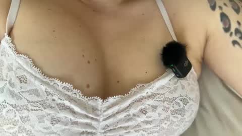 Sandra Schonherz online show from 02-22-25, 09:34