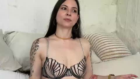 Snapshot of sandraschonherz chatting on 06-08-26, 11:43 Sandra Schonherz online show from 06-08-26, 11:43