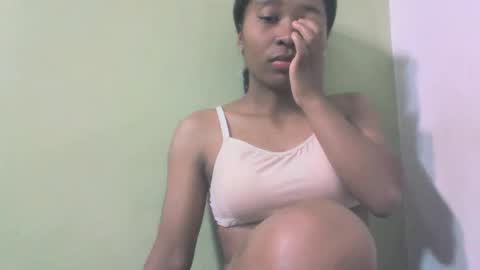 sandy735579 online show from 11-04-25, 05:28