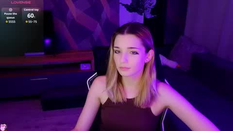 sandy_belle88 online show from 09-23-25, 06:44