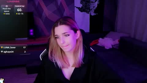 sandy_belle88 online show from 10-02-25, 06:15