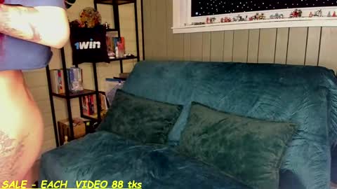 Sandy and Chris online show from 02-28-25, 02:53