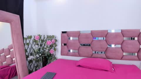 Snapshot of sandy_scoot chatting on 03-18-26, 12:19 sandy_scoot online show from 03-18-26, 12:19