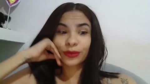 sandycrus112021 online show from 12-10-24, 10:47