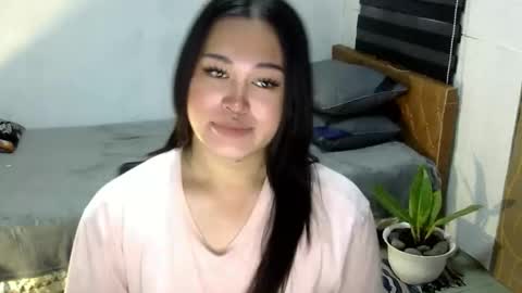 Snapshot of sangre_danaya chatting on 09-15-25, 04:56 DANAYA online show from 09-15-25, 04:56