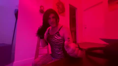 Snapshot of santanacd chatting on 10-22-25, 02:12 Santana online show from 10-22-25, 02:12