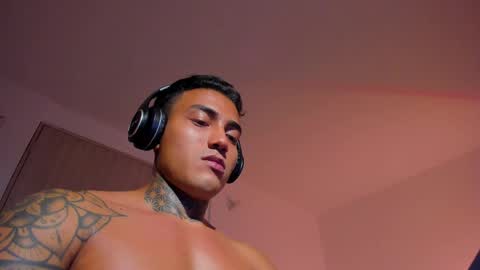 Santi Ferrer online show from 05-22-26, 02:19