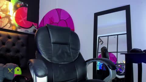 santi online show from 02-25-25, 03:05