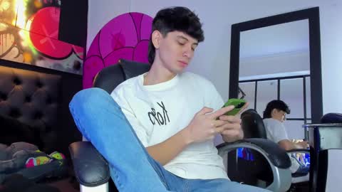 santi online show from 02-28-25, 03:37